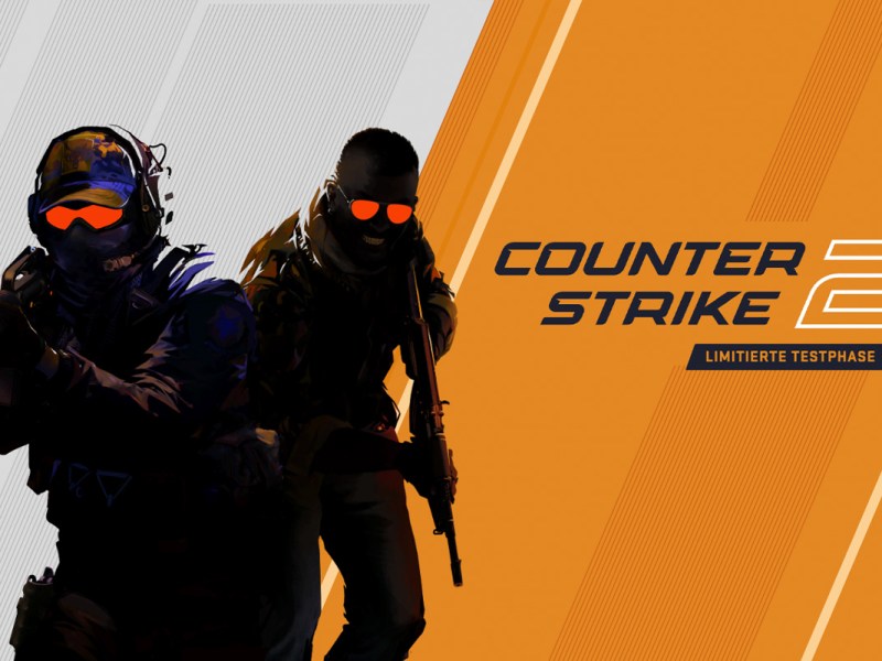 Zwei Charaktere stehen neben dem offiziellen Logo von Counter-Strike 2.