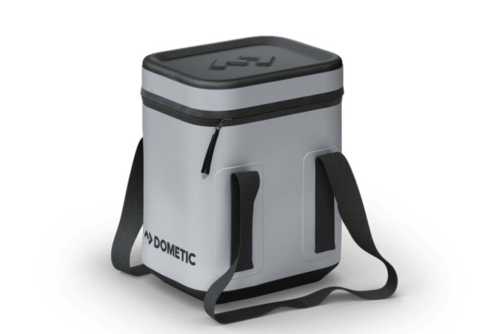Productshot Tasche Dometic Go Soft Storage 10l mit geschlossenem Deckel