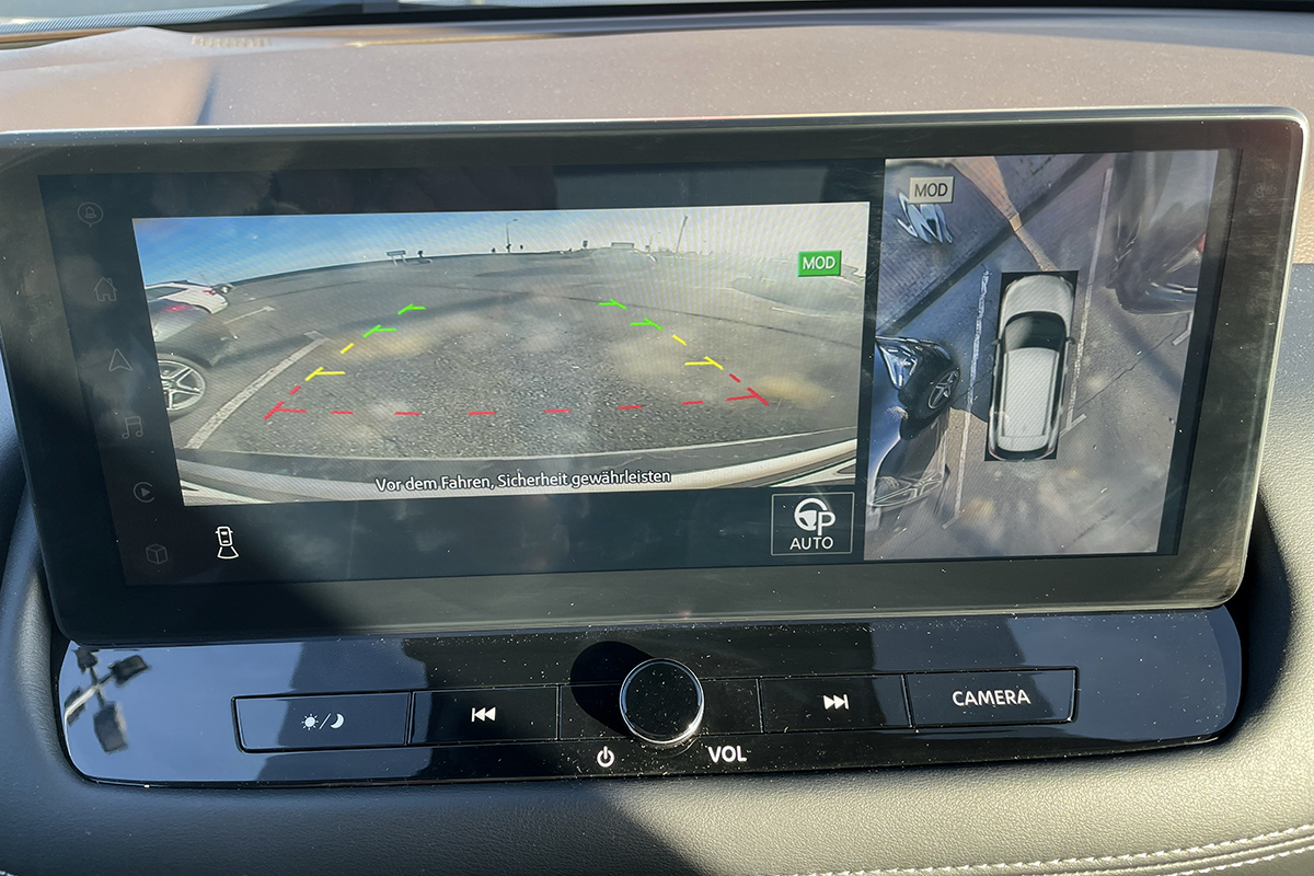 Bildschirm in Nissan X-Trail