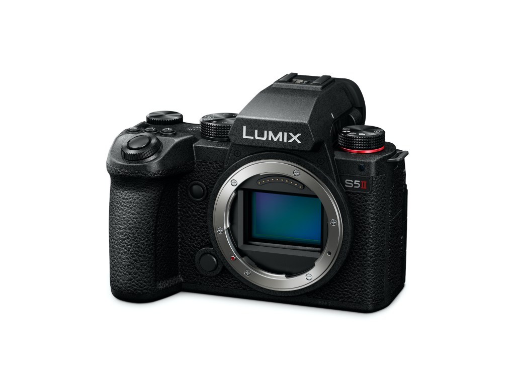 Panasonic Lumix S5II frontal betrachtet ohne Objektiv