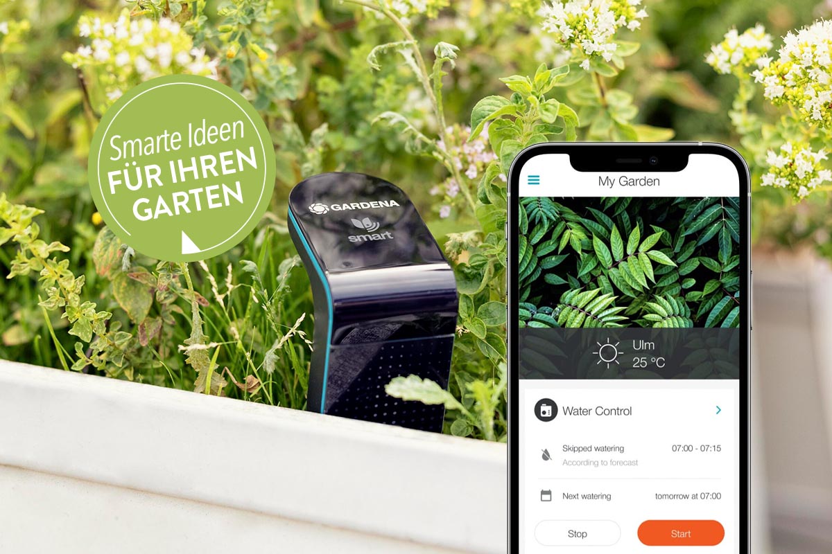Smartes Gerät von Gardena in einem Blumentopf.