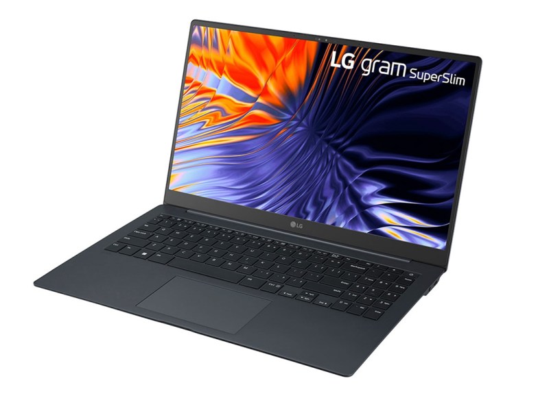 Das LG Gram Superslim vor weißem Hintergrund.