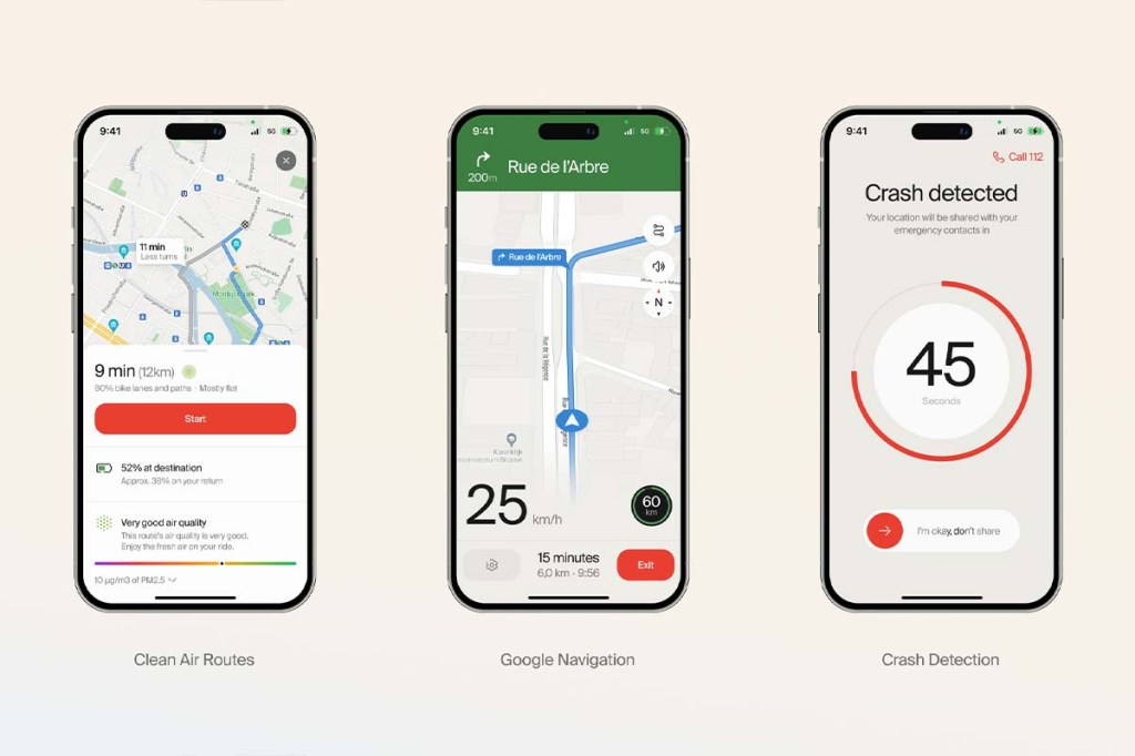 Drei Smartphones nebeneinander, zeigen die neuen Software-Features der Cowboy-App