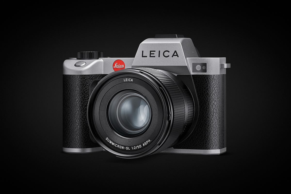 Die neue Leica SL2 Vollformat-Systemkamera in Silber.