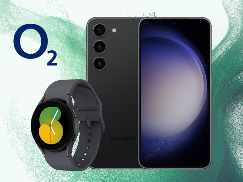 Samsung Galaxy S23 + Galaxy Watch 5 + O2 Logo vor grünem Hintergrund