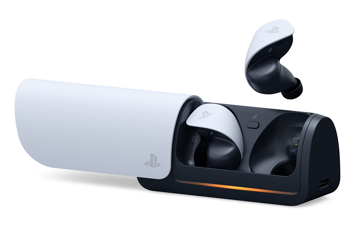 Schwarz-weißes Ohrhöre der Marke PlayStation, in einem halb geöffneten Case.