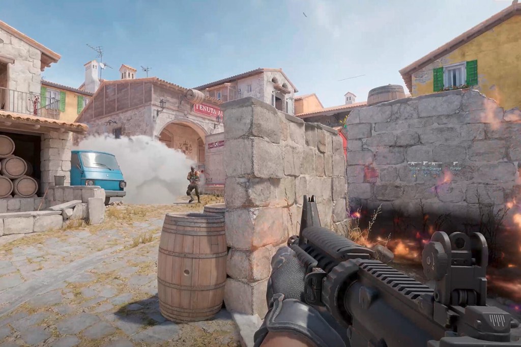 Screenshot aus dem Spiel Counter-Strike 2, es ist ein Kampf zu sehen.