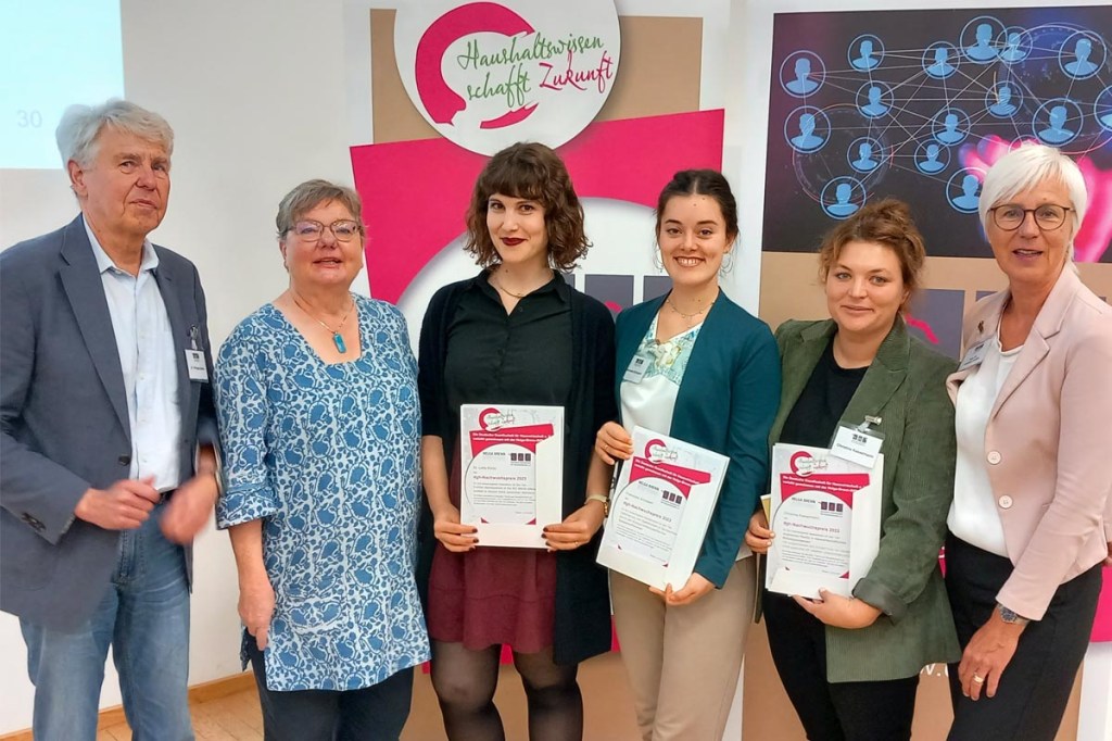 Von links: Dr. Wolfgang Brenn, Prof.in i. R. Dr. Elisabeth Leicht-Eckardt, Dr. Lotta Kinitz, Franziska Schubert, Christina Kasselmann und Prof.in Dr. Christine Küster.