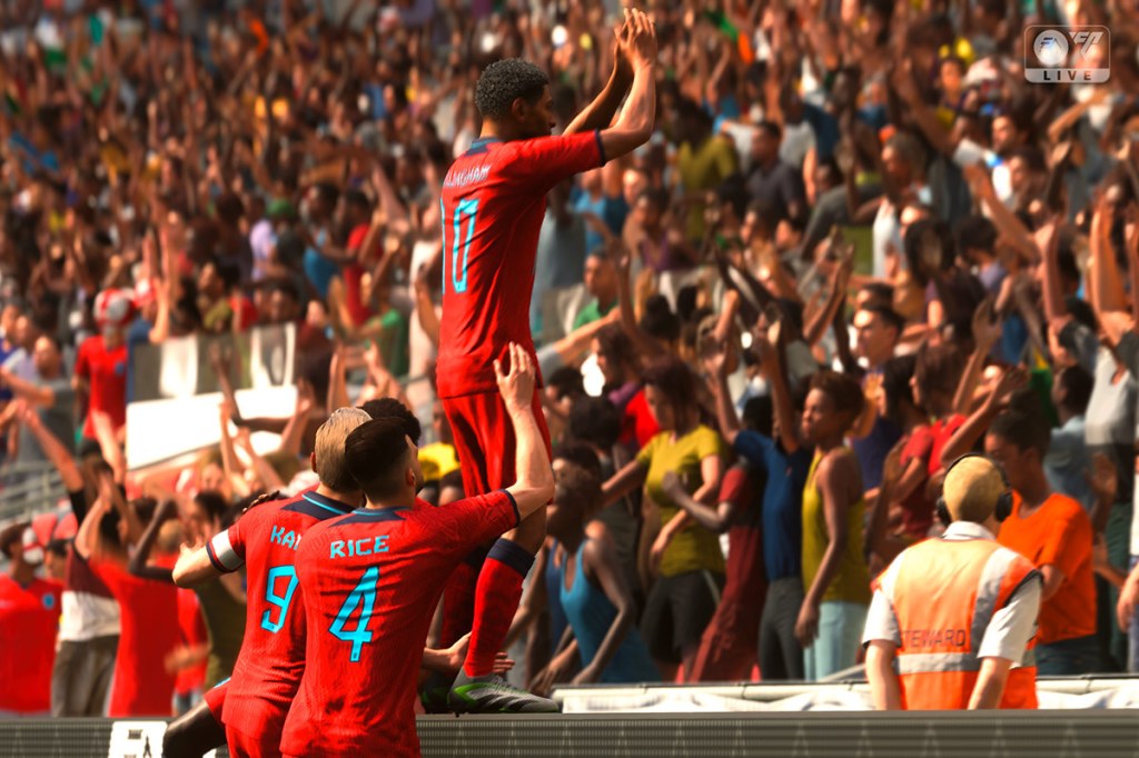 Ein Screenshot aus dem Spiel FC 24. Zu sehen sind Spieler beim Feiern eines Tores.
