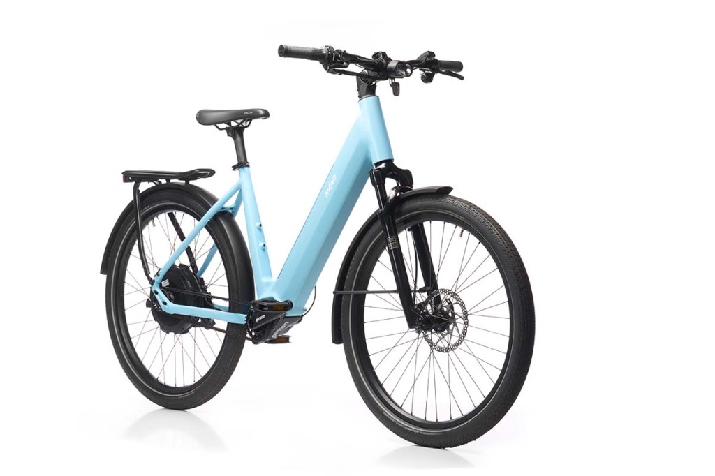 Productshot blaues E-Bike mit Waverahmen