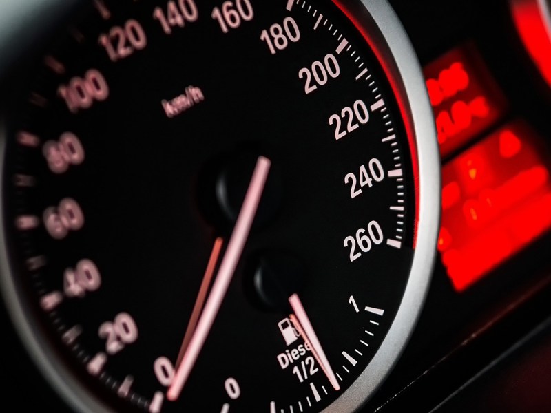 Blitzerwarner im Auto