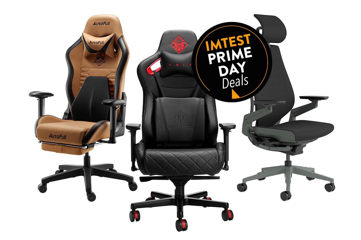 Drei Gaming Stühle sind nebeneinander aufgereiht. Rechts im Bild ist ein schwarzer Button mit dem Text "IMTEST Prime Day Deals".