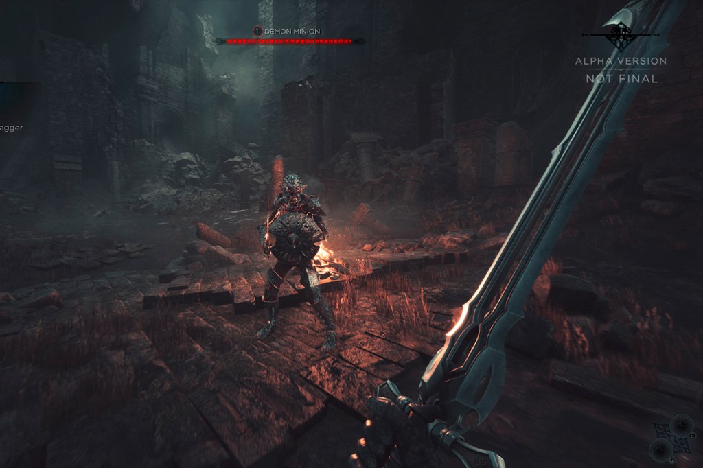 Screenshot aus dem Spiel Unawake, man sieht Schwertkampf in Ego-Sicht, ein Gegner stellt sich auf.