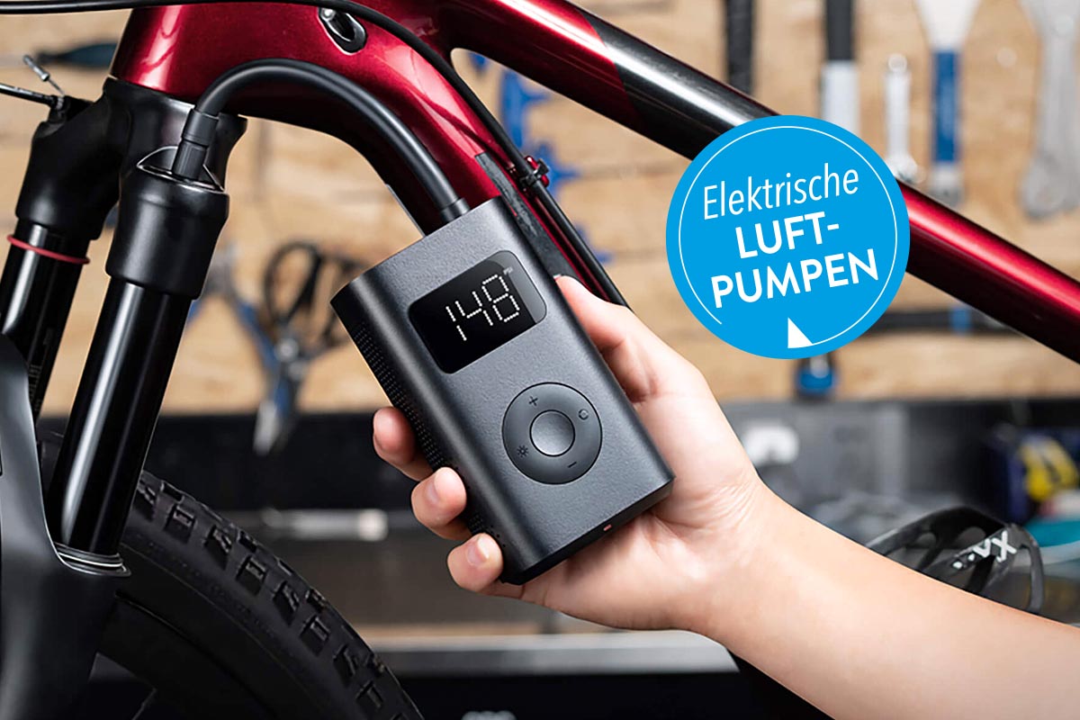 Elektrische Luftpumpe von Xiaomi an einem Fahrrad.