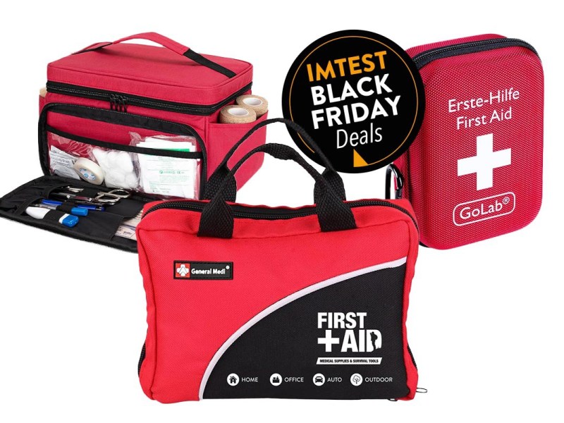 Drei rote Erste-Hilfe-Taschen