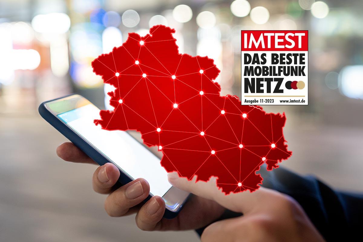 Ein Smartphone mit der Landkarte des Erscheinungsgebiet Thüringen.