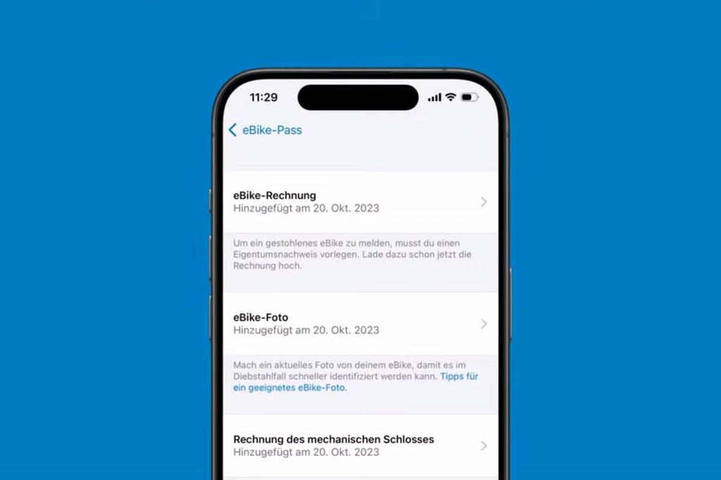blauer Hintergrund, davor angeschnittener Smartphone-Bildschirm mit Bosch eBike App