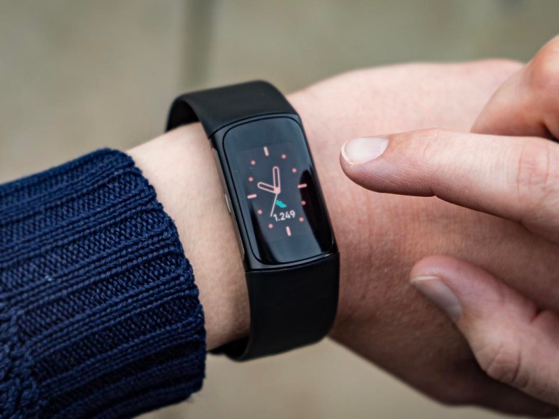 Fitbit Charge 6 im Test: Was kann der neue Fitness-Tracker?