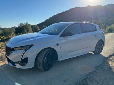 Peugeot E-308: Erster Fahrtest der neuen Kompaktlimousine für das MY24