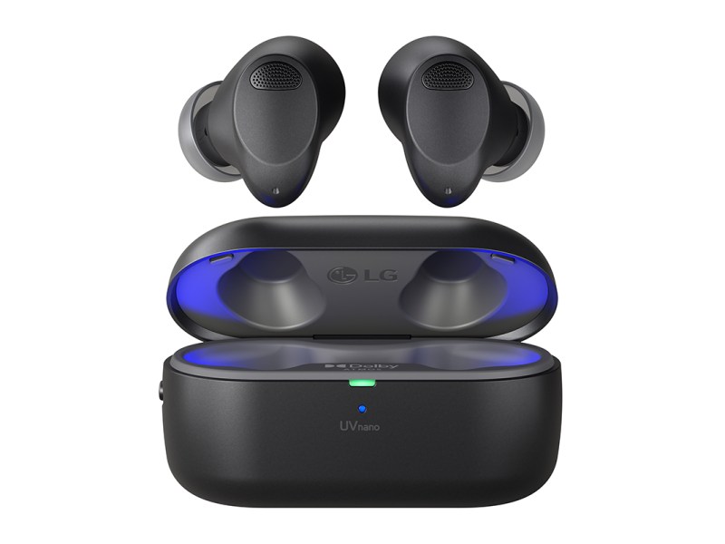 Die In-Ears LG Tone Free T90S über ihrem Case.