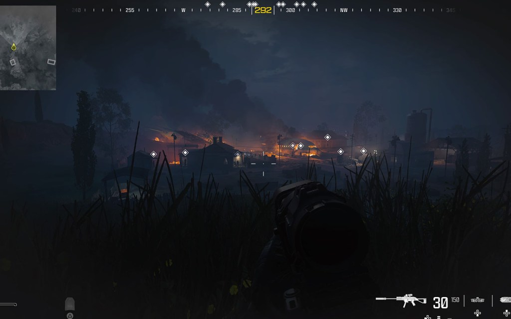 Ein Screenshot aus Modern Warfare 3. Der Spieler schaut auf ein in der Ferne brennendes Flugzeug-Wrack. Es ist Nacht.