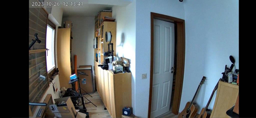 Vergleichsbild der Wiz beider Indoor-WLAN-Kameras 