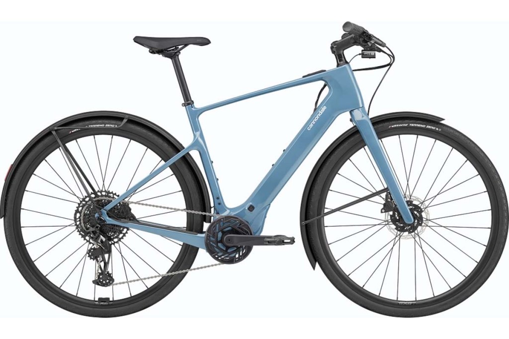 Productshot City-E-Bike in blau von der Seite