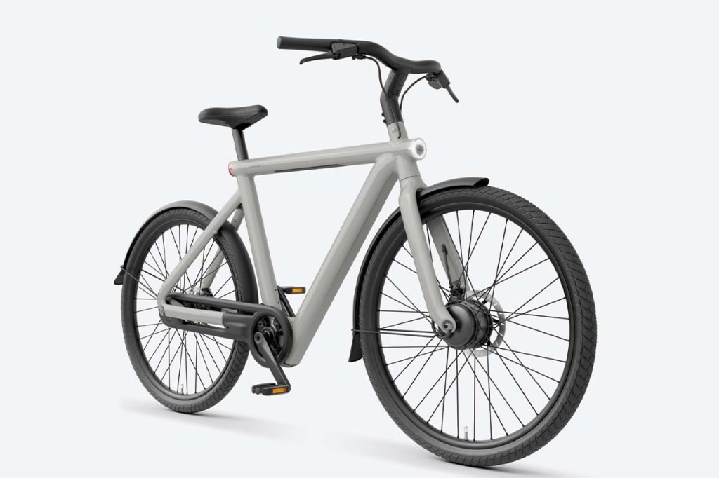 Productshot E-Bike schräg von der Seite