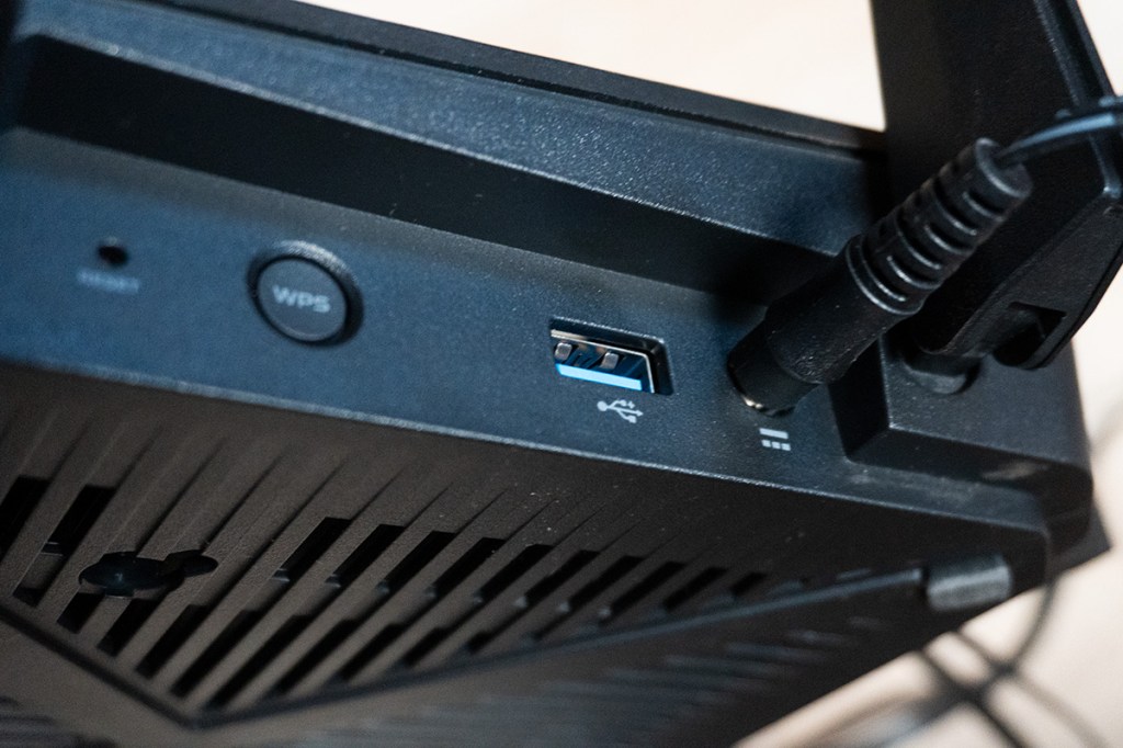 Der USB 3.0-Port am Router im Detail