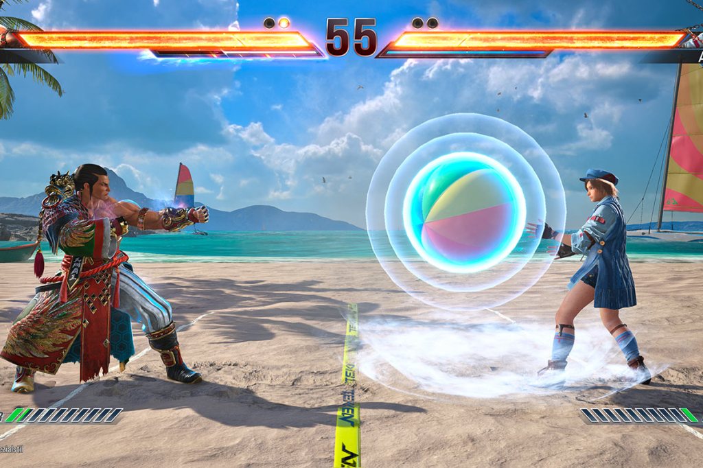 Ein Bild aus dem Videospiel Tekken 8, es zeigt zwei Figuren am Strand, die Ball spielen.