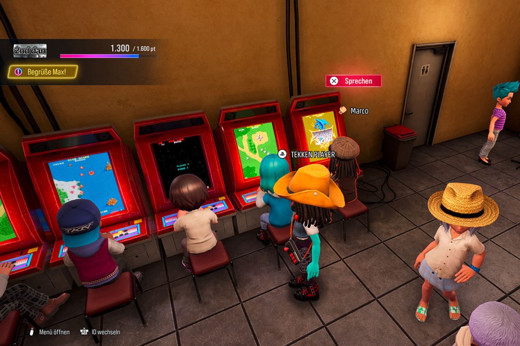 Ein Bild aus dem Videospiel Tekken 8, es zeigt eine virtuelle Spielhalle mit Kindern darin.