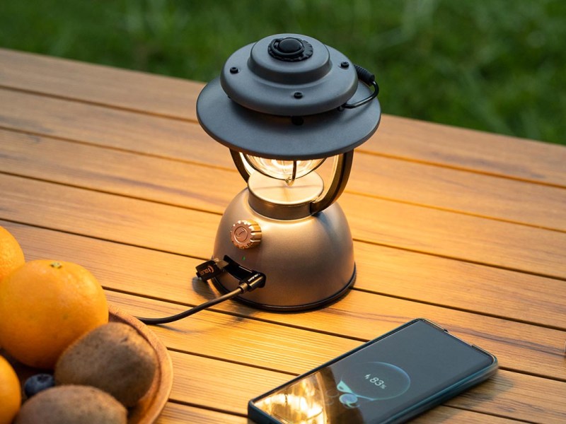 Die 15 besten Camping-Lampen & Strom-Gadgets