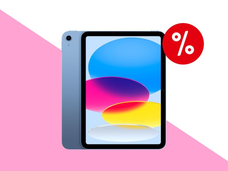 Blaues iPad 10 von vorne und hinten frontal mit bunten kreisen auf Bildschirm auf pink weißem Hintergrund mit rotem Prozentbutton oben rechts