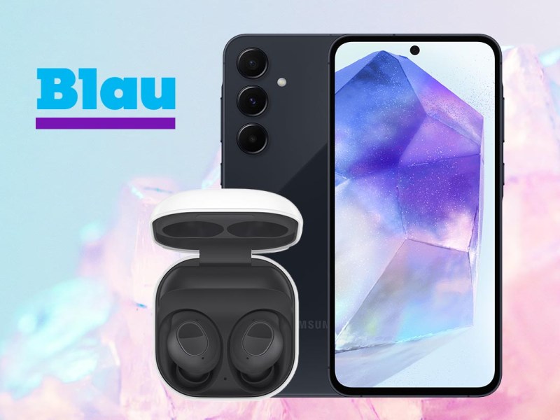 Samsung Galaxy A55 und Galaxy Buds FE vor buntem Hintergrund
