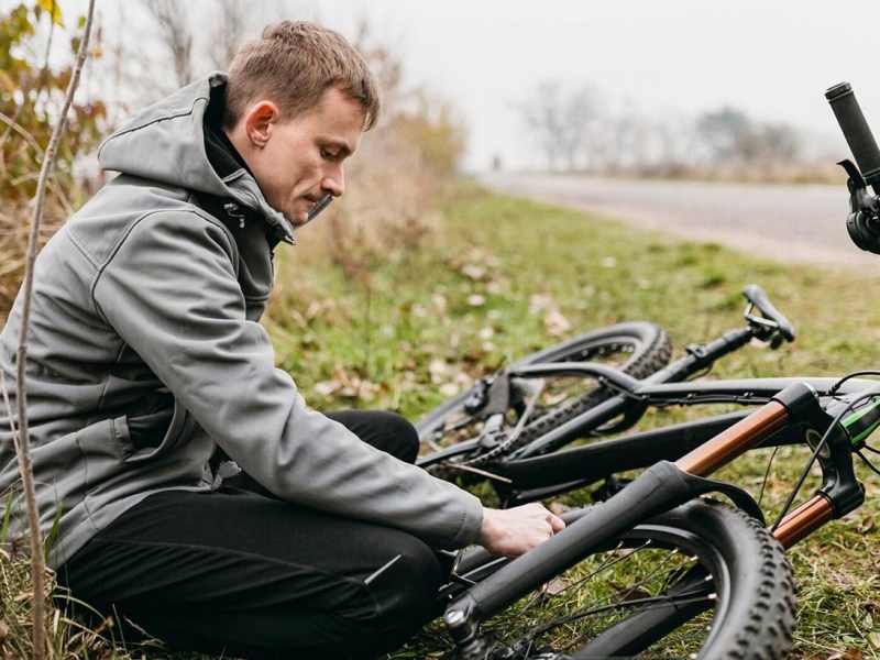 E-Bike-Reparaturen: Die besten Werkzeuge und Montageständer