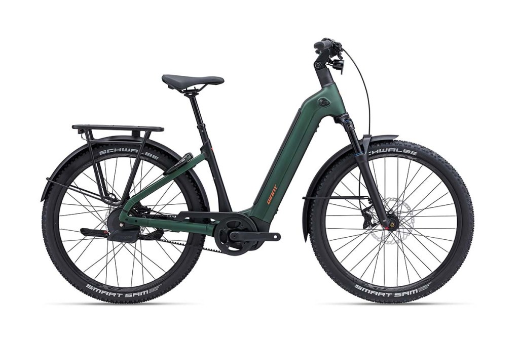 Productshot grünes E-Bike von der Seite