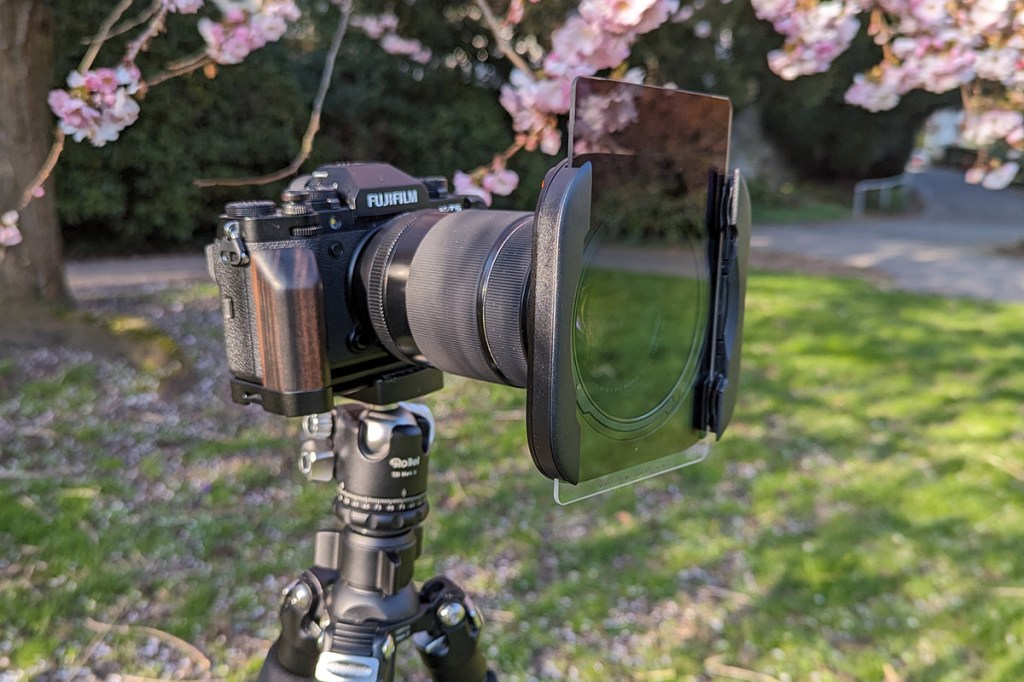 Grauverlaufsfilter auf einer Kamera mit rechteckiger Befestigung