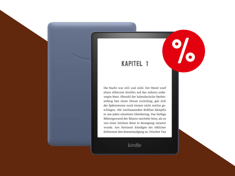 Amazon Kindle vor einem braun-weißen Hintergrund und einem weiß-roten Prozentzeichen in der rechten Ecke.