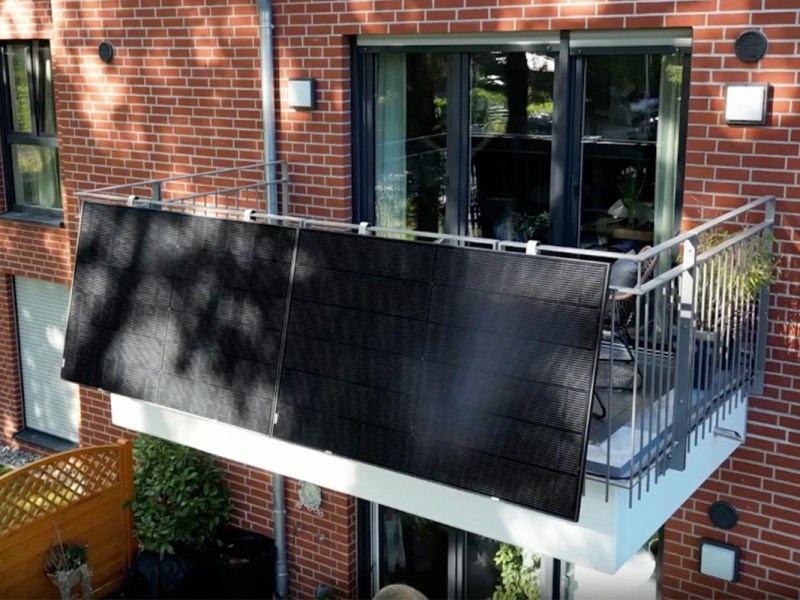 Balkonkraftwerke im Mehrfamilienhaus: Recht & Technik erklärt