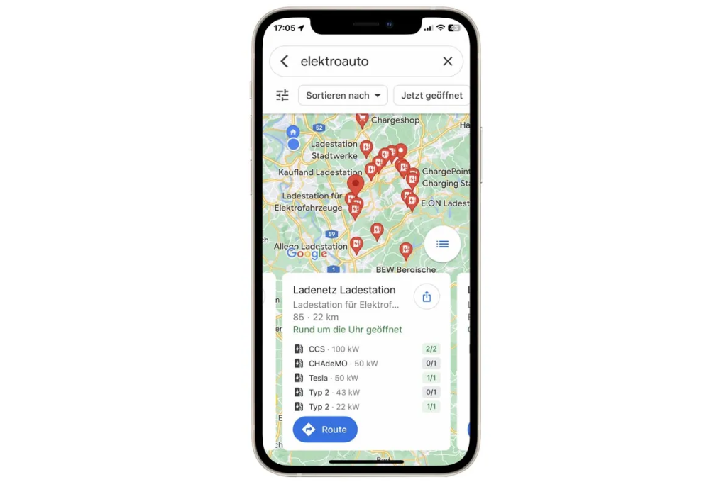 Google Maps zeigt Ladesäulen mit Symbolen an.