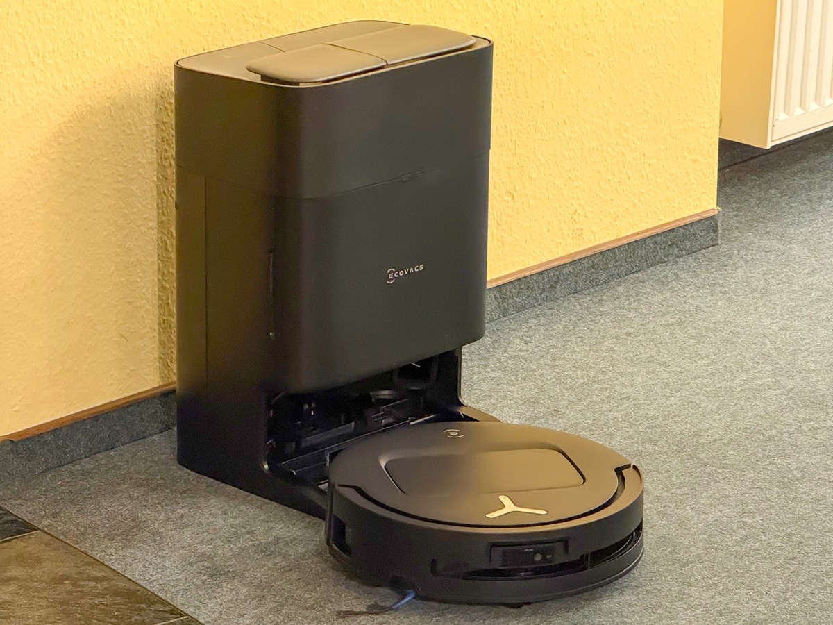 Ecovacs Deebot T80 Omni im Test: Druckvoller Roller, clevere Kante?