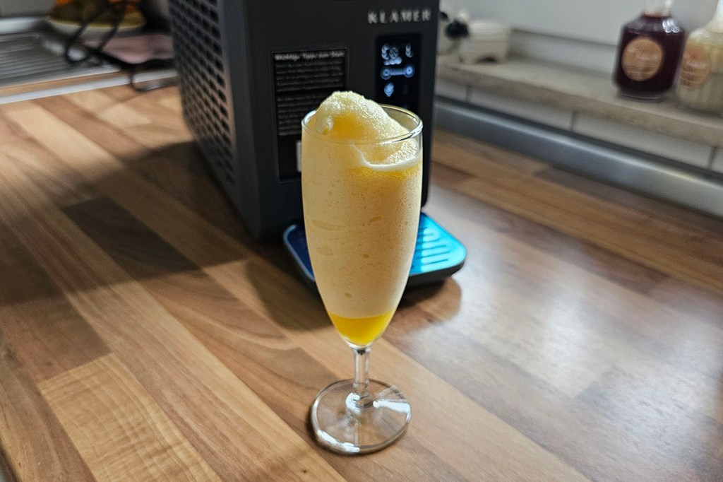 Maracuja-Slush im Glas