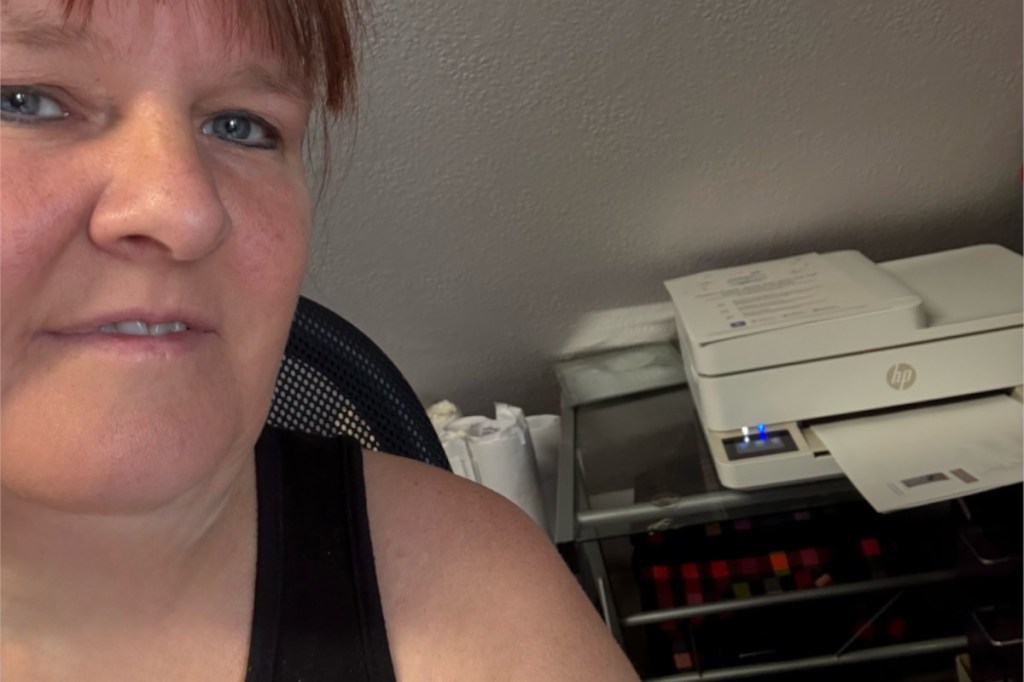 Leserin Claudia Voigt mit dem HP Envy 6520e