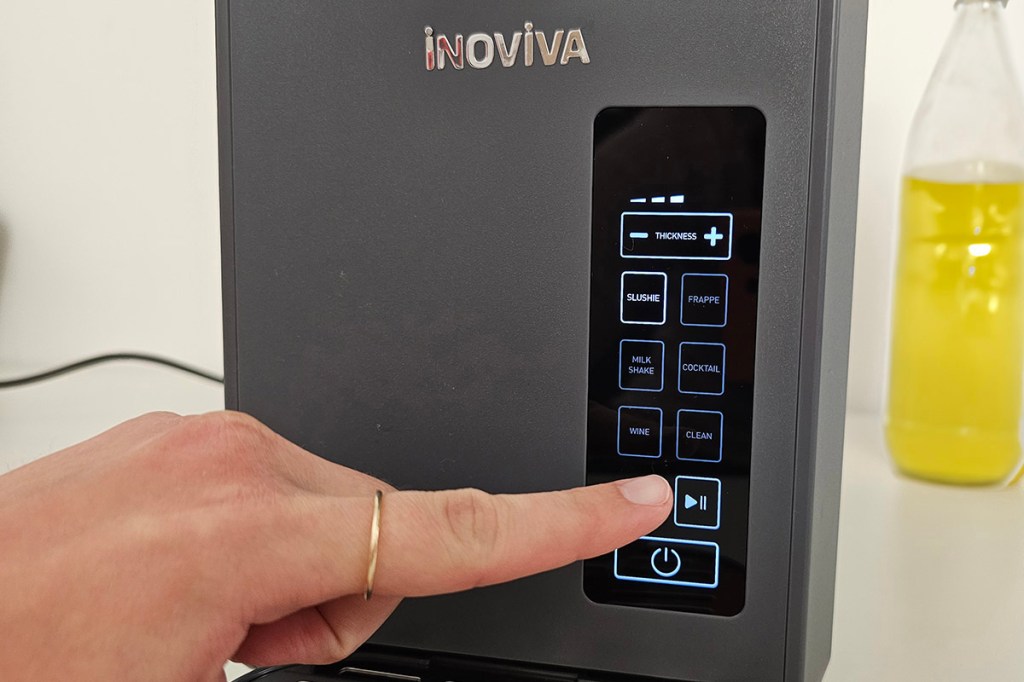 Bedienfeld der Slush-Maschine von Inoviva